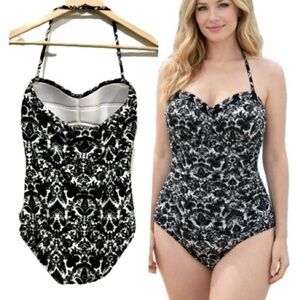 Tommy Bahama Floral Paisley One Piece Halter Swimsuit Size 4 Padded Ruched Front